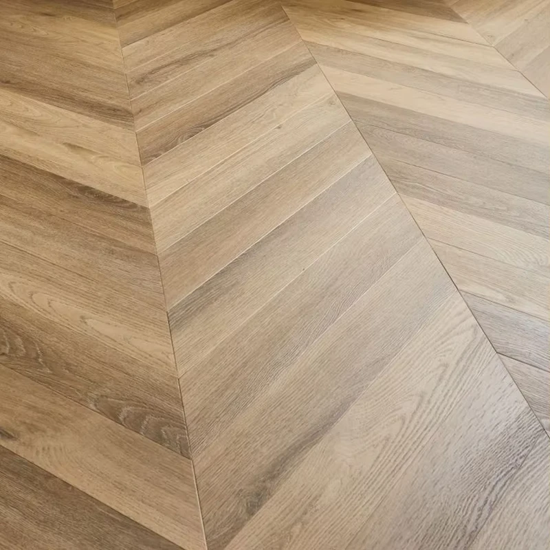 100% Virgin New Material PVC Hybrid Flooring Waterproof 5mm 6mm 8mm Chevron Rigid Core Vinyl Plank Flooring