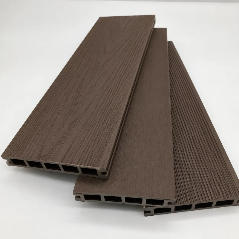 140x25mm High Strength Composite Decking Board Capped Wood Plastic Composite Flooring for Park