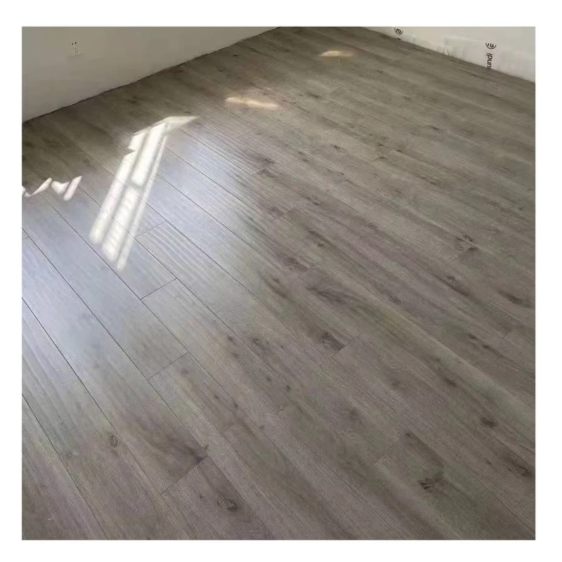 14mm Multilayer Engineered Wood Flooring Solid Teak or Oak with Click Installation Modern Design for Indoor Use