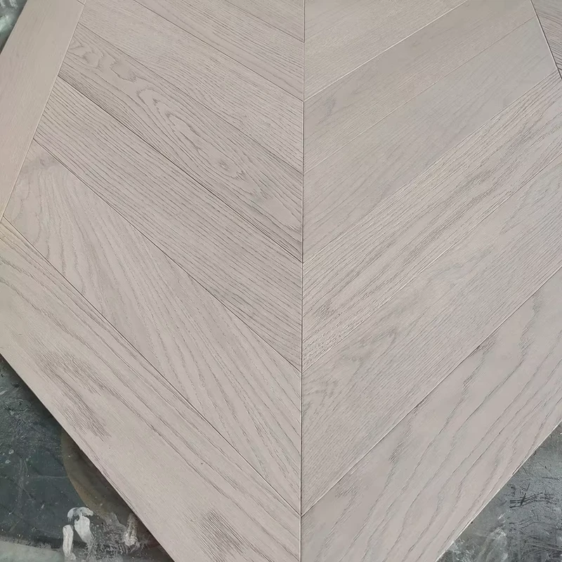 600MM Long 90MM Wide 45/60 Degree Fishbone Pattern Solid Hardwood Flooring Engineered Wood Flooring Chevron