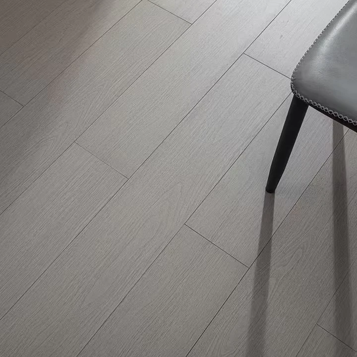 Birch Wood Flooring with High Wear Resistance Suitable for Indoor Use