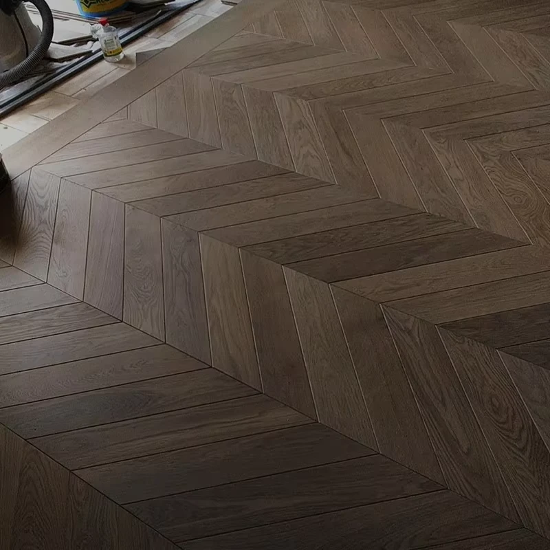Chevron Oak Click Vinyl SPC Flooring Smooth Technics Engineered Wood Easy Installation with Elm Material