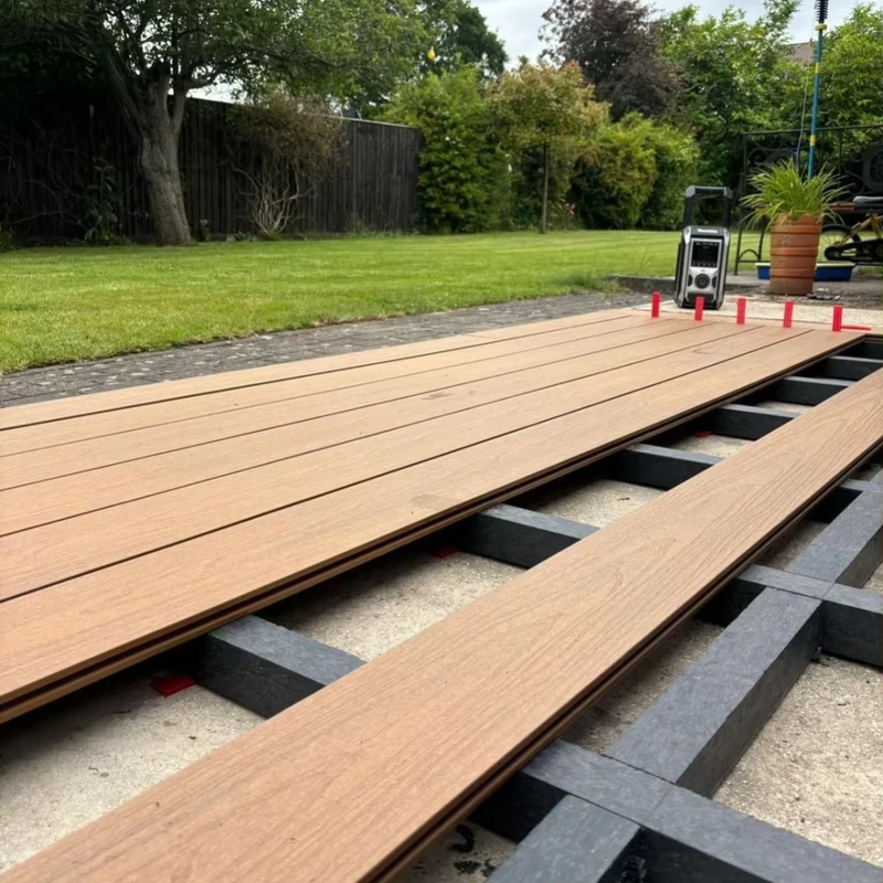 Co extrusion Decking Board Wpc Decking Outdoor Living Products Yard Decking