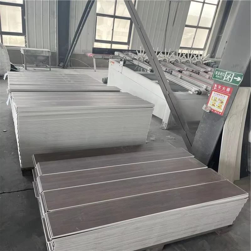 Customized Wood Color SPC Click Flooring Waterproof PVC Vinyl Plank SPC Floor Tile for Indoor Piso Decoration