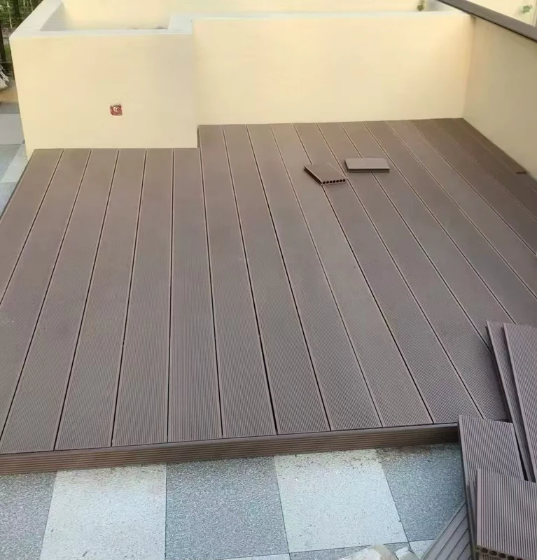 Durable Quality Decking And Wall Cladding Outdoor With Sun Protection