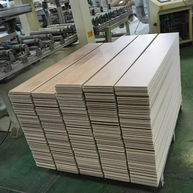 Eco Friendly Stone Plastic Composite Floor Fireproof Anti Deformation Villa Office Floor Covering