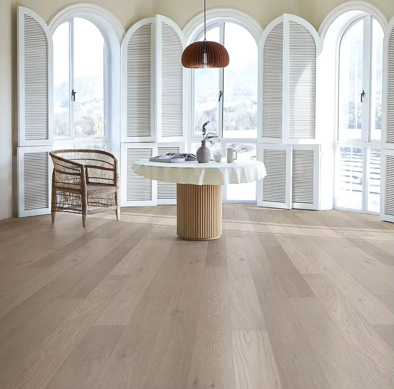European Oak Engineered Wood Flooring Modern Design Wood Floor Indoor Decoration Plank