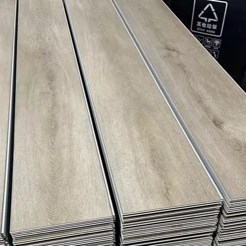 Heat Insulation SPC Modern Rigid Plastic Flooring for Residential Use