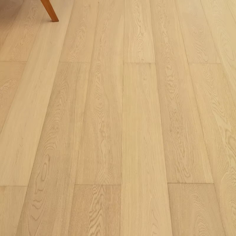 High Grade Pure Three-layer Hardwood Composite Wooden Flooring European White Oak 3mm Wood Veneer Parquet Tiles Engineered Floor
