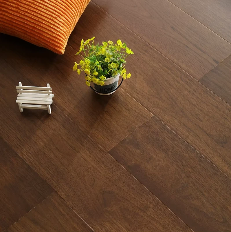 High Quality Hot selling Smooth Indoor Engineered Wood Flooring