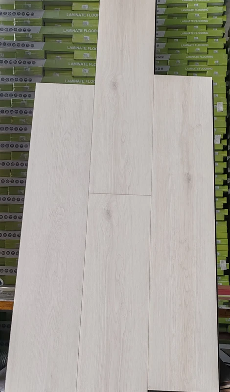 High Quality Laminate Flooring Herringbone 8mm 10mm 12mm AC3 AC4 Rosewood HDF 1220*200mm for Room