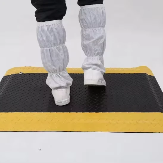 High Quality Non Slip Waterproof PVC Anti Static Synthetic Rubber Anti Fatigue Comfortable ESD Mat Industrial Floor