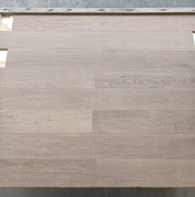 Hot Selling Hardwood Flooring Engineered Interior UV Lacquered European Oak Engineered Solid Wood White Oak Flooring