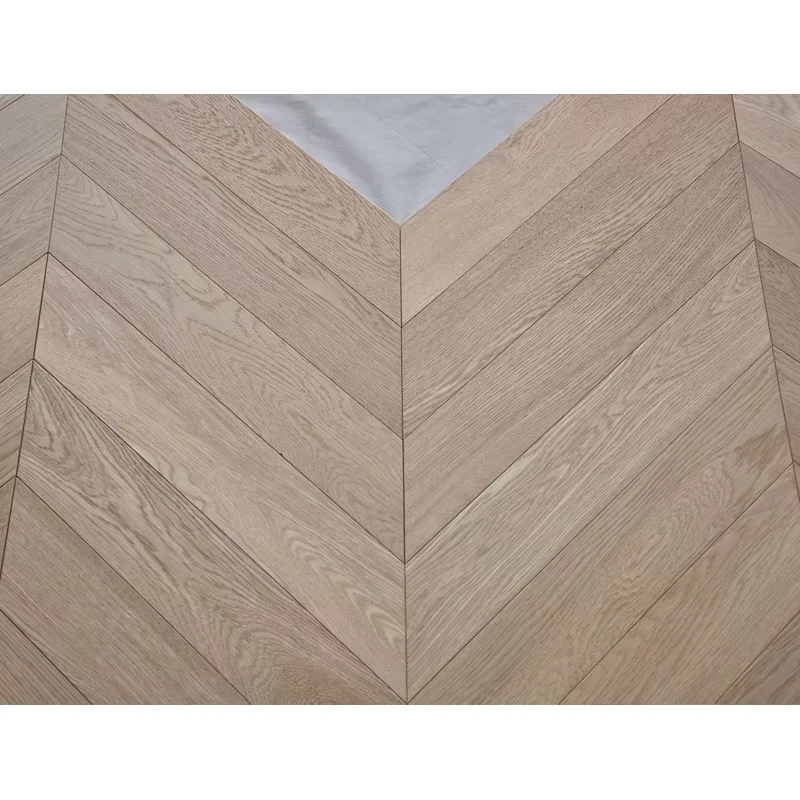 Hot!100% European White Oak Engineered Wood Flooring Price Chevron Oak Engineered+flooring parquet Flooring