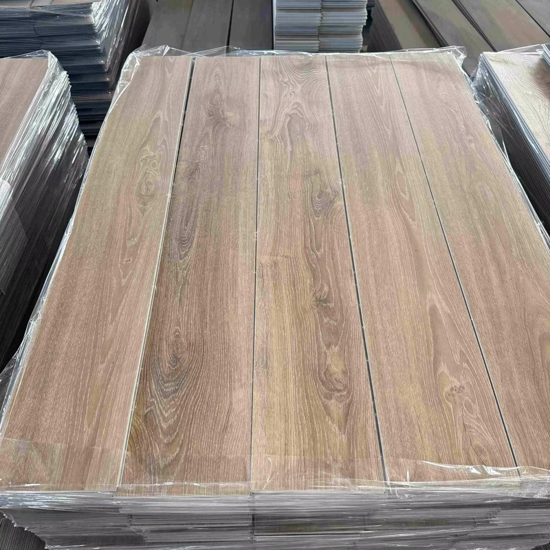 Hybrid Flooring Waterproof Rigid Core Flooring for Home and Commercial Use