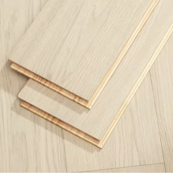 Light Oak Engineered Hardwood Flooring AC5 Wear Resistant Click Smooth for Dining Bathroom Living Room Kitchen Hotel Apartment