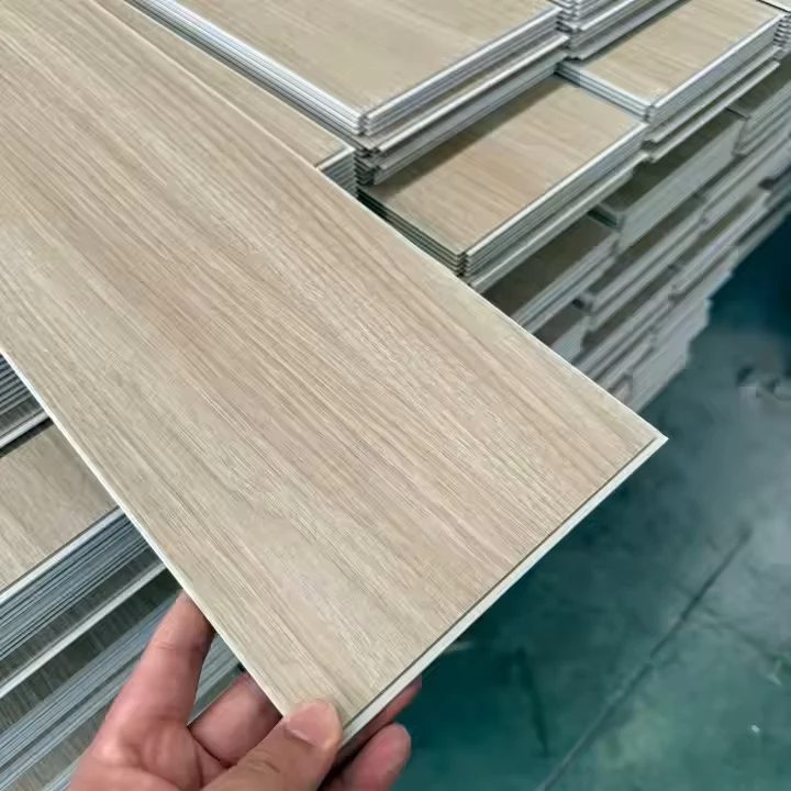 Luxury Vinyl Flooring Click Hybrid Floor Plank with Underlayment 4mm 5mm 6mm 8mm Click Tiles Stone Plastic Indoor SPC Flooring