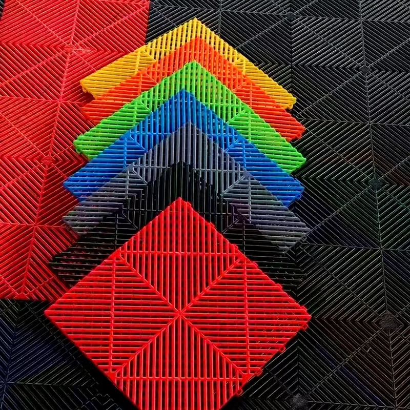 Modern 40*40*1.8cm PVC Interlocking Click Grille Soft Removable Plastic Garage Flooring Tiles for Car Washroom Workshop Floor