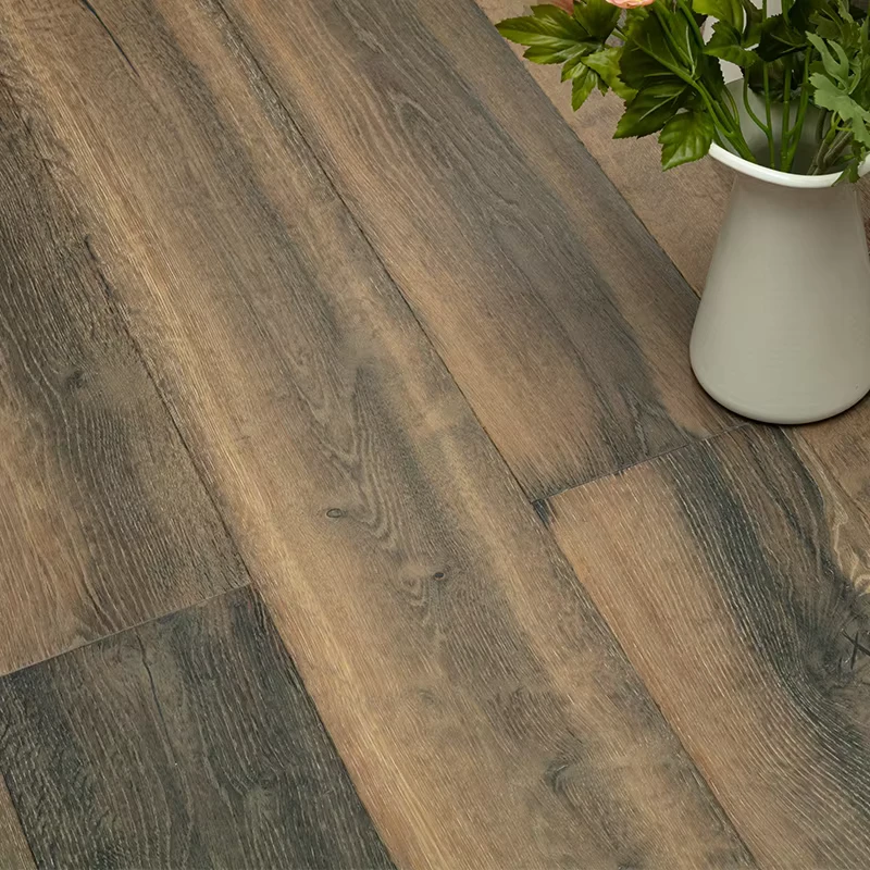 Modern Indoor Solid Wood Composite Flooring 18mm Thickness Commercial Engineering Length 1900mm