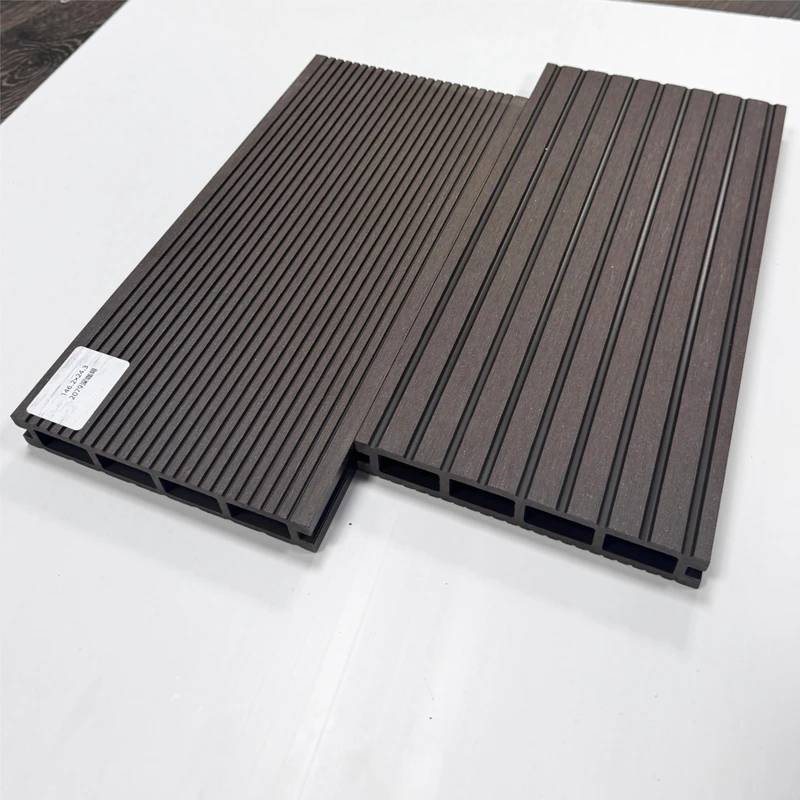 Modern WPC Composite Decking Grain Surface Waterproof Floor Deck Wood Composite Decking for Outdoor Use