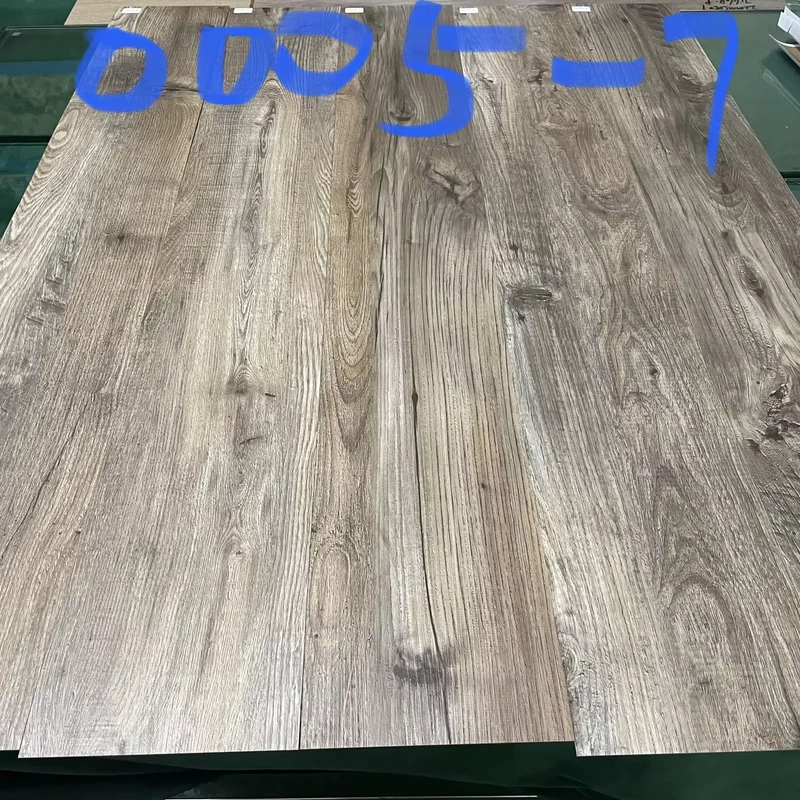 Modern Wooden Waterproof SPC Flooring Wear Resistant LVT LVP Laminate Decking Plank Indoor Hotels Malls Apartments Villas