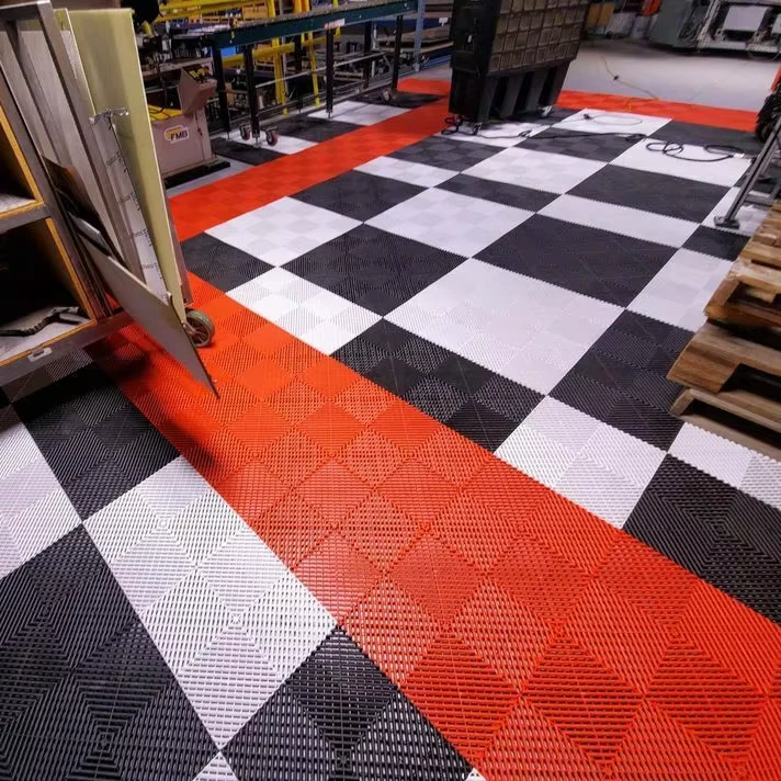 Modular Interlocking Anti-Slip Plastic Flooring Tiles for Garage Warehouse Dancefloor with Modern Graphic Design