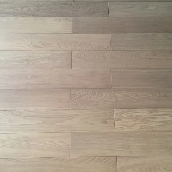Multi layer Oak Engineered Wood Flooring