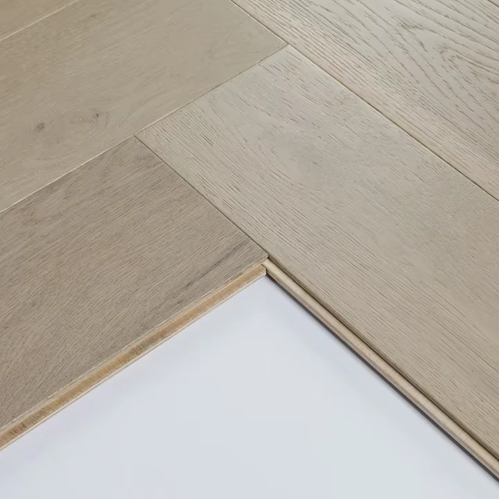 Natural Oak Solid Wood Multilayer Click Installation Modern Design Herringbone Parquet Flooring with 5 Year Warranty