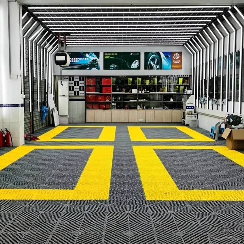 Non Slip Colored Vinyl Flooring Industrial Grade Shock Absorption For Gym Logistics Mat Anti Static