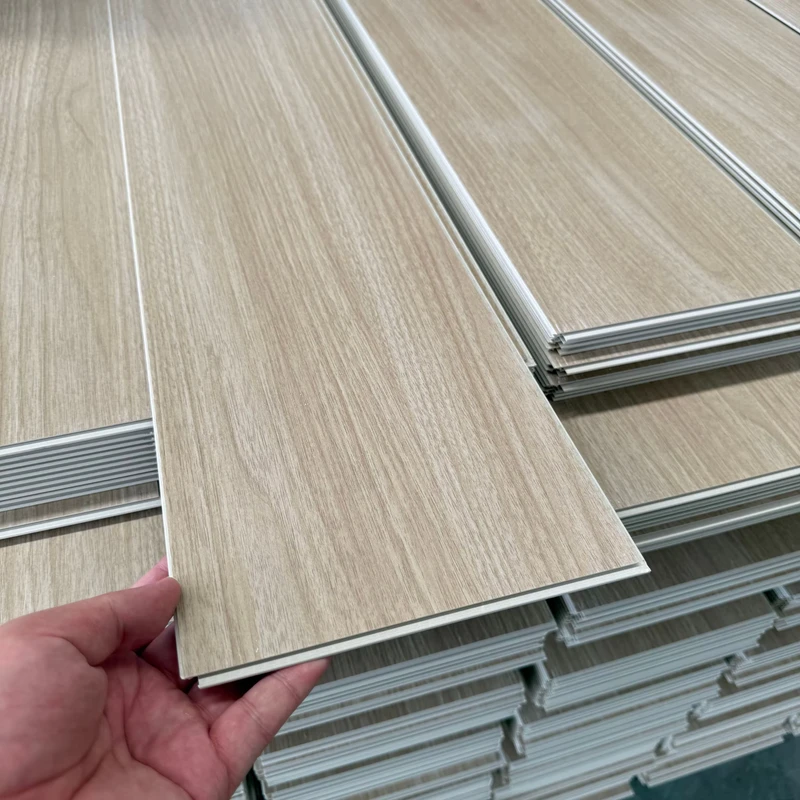 OEM ODM Luxury Click SPC Composite Plank Sheets 4mm 5mm 6mm Waterproof Oak Wood Grain Lamin Flooring Plastic Flooring