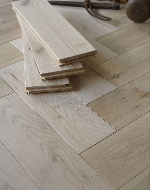 Oak Engineered Solid Composite Wood Flooring Engineered Wood Flooring Solid Wood Composite Floor for Hotel Villa