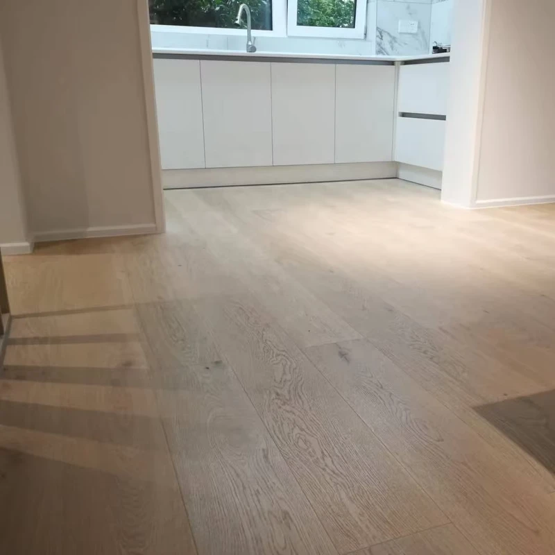 Oak Engineered Wood Flooring European Minimalist Indoor Click Online Technical Support More Than 5 Years Brushed Floor