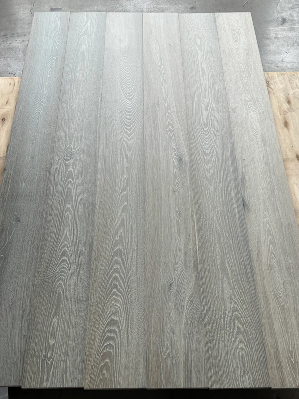 Oak Flooring Chemical Treatment Oil Finished High Grade Engineered Wood Flooring in Stock