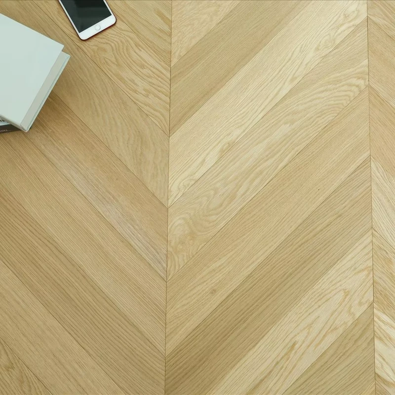 Oak Veneer Eucalyptus Multi Layer Flooring Chevron Cream Natural Living Room Heating Click Lock 5 Year Warranty