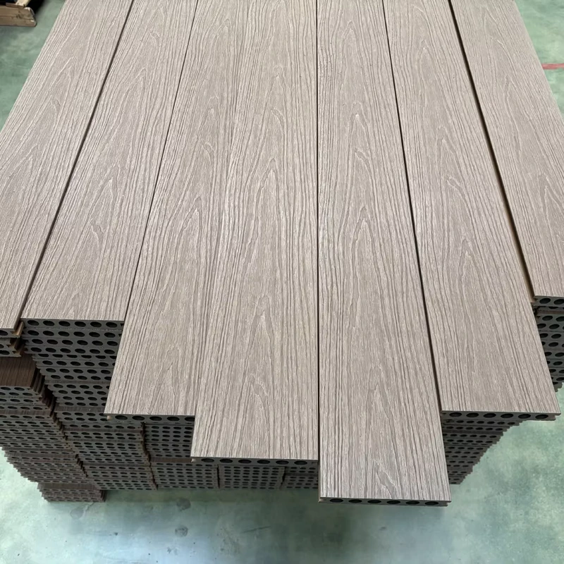 Outdoor Composite Wood Texture Flooring WPC Co-extrusion Deck Dual-Color WPC Flooring for Patio and Poolside