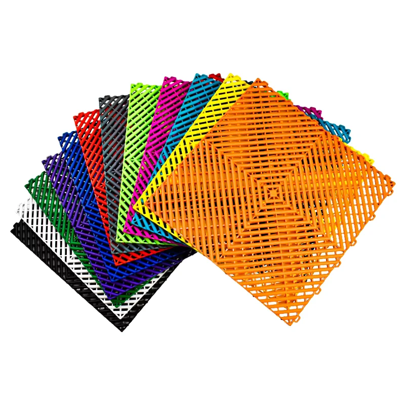 Plastic Floor 40*40*1.8cm Garage Floor Tiles Garage Flooring Custom Graphic Design Solution