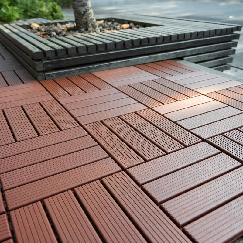 Plastic Floor Tiles Anti Slip PP Plastic Floor Mats Ventilated Drainage Plastic Interlocking Garage Floor Tiles