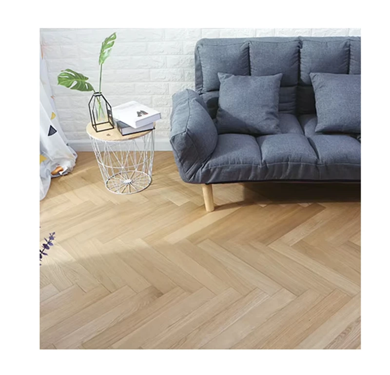 Professional Customized Luxury Wear Resistant White Oak Engineered Herringbone Flooring