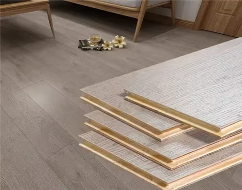 Quality Assurance Oak Pine Engineered Wood Floor Hardwood Flooring