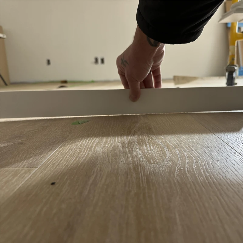 Recycling Laminate Stone Plastic Flooring Tile Wooden Texture Luxury Vinyl Plank Flooring SPC Click With Mute Back Pad
