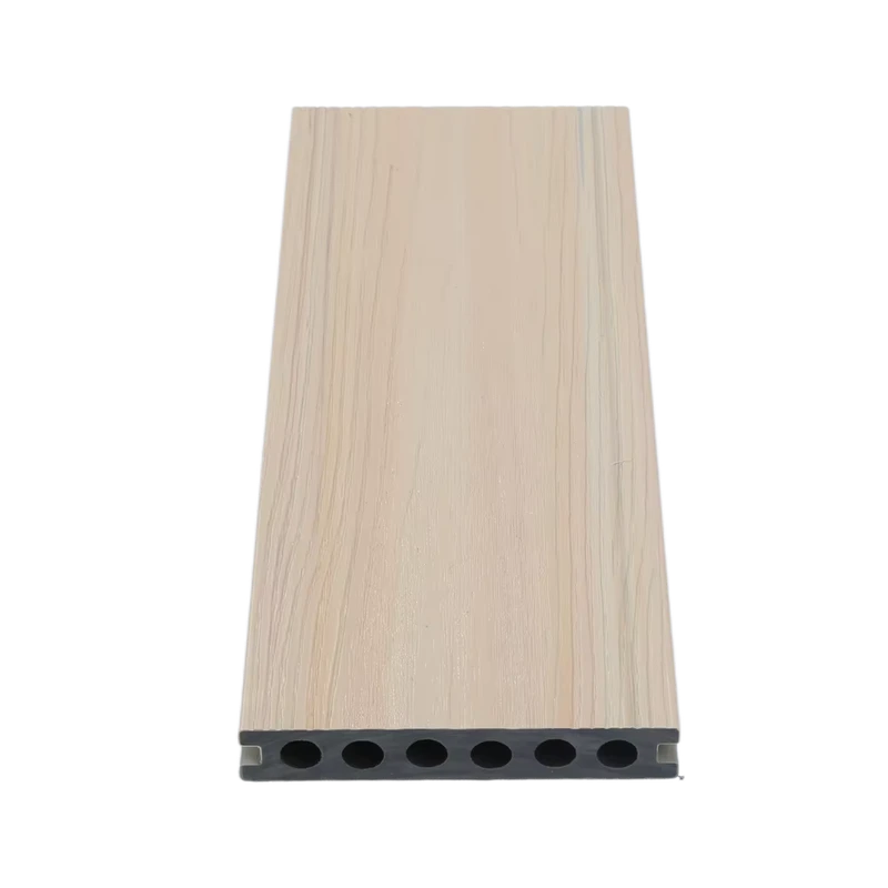 Residential WPC Decking Outdoor Flooring Wood Look Design Moisture Resistant Home Use