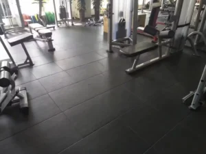 Soundproof and Impact Resistant Rubber Gym Tiles 500x500mm Modular Interlocking Flooring