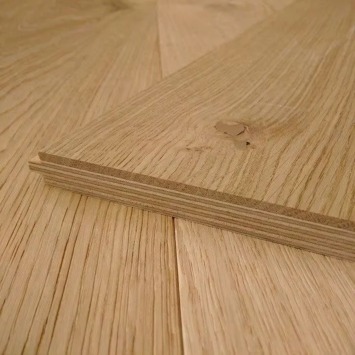 Teak Wood Flooring 20mm Thickness with Easy Installation for Indoor Floors