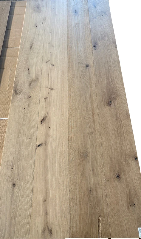Three Layer Engineered Flooring with 2G/5G Click System Natural Oil Hand Scraped Surface Durable Wear Resistant