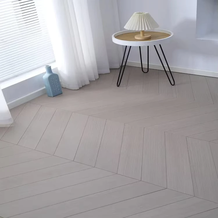 Three-layer Solid Wood Flooring Wear-resistant Layer Click Installation 13mm Thickness for Living Room Kitchen Use
