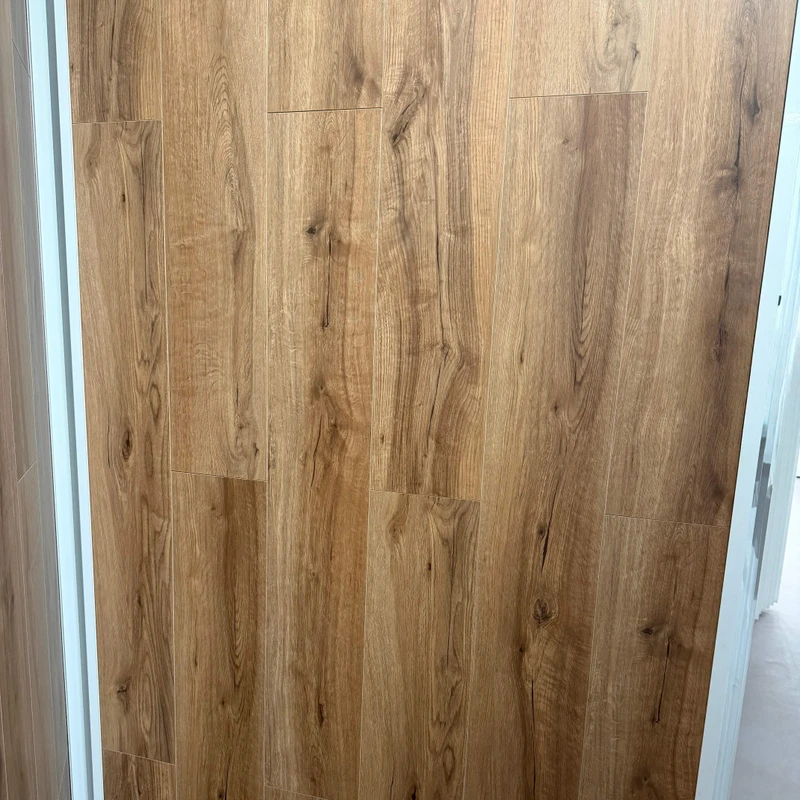 Top Quality 8mm AC4 EIR Dark Oak Laminate Flooring